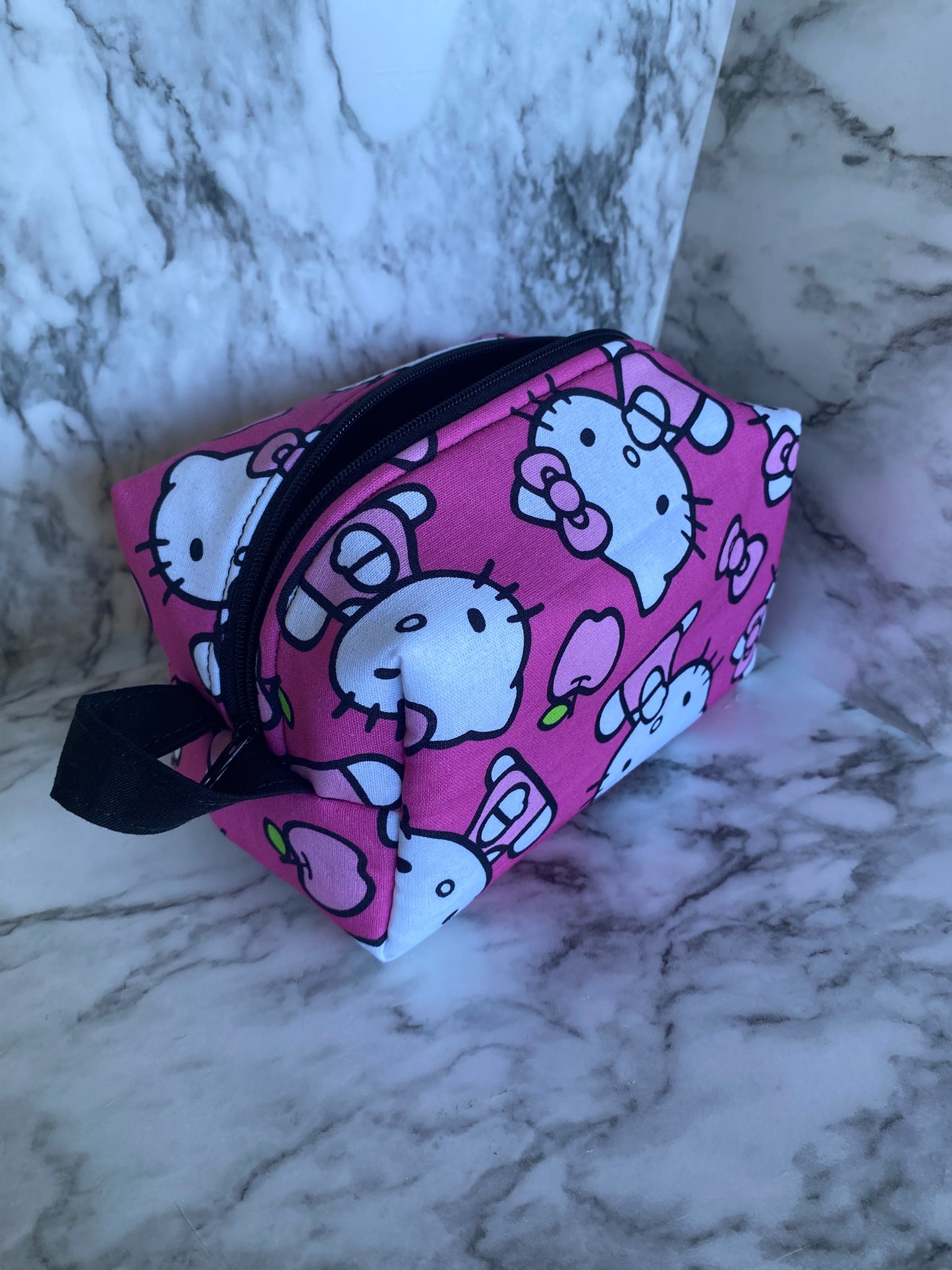 Hello Kitty Make-Up Bag