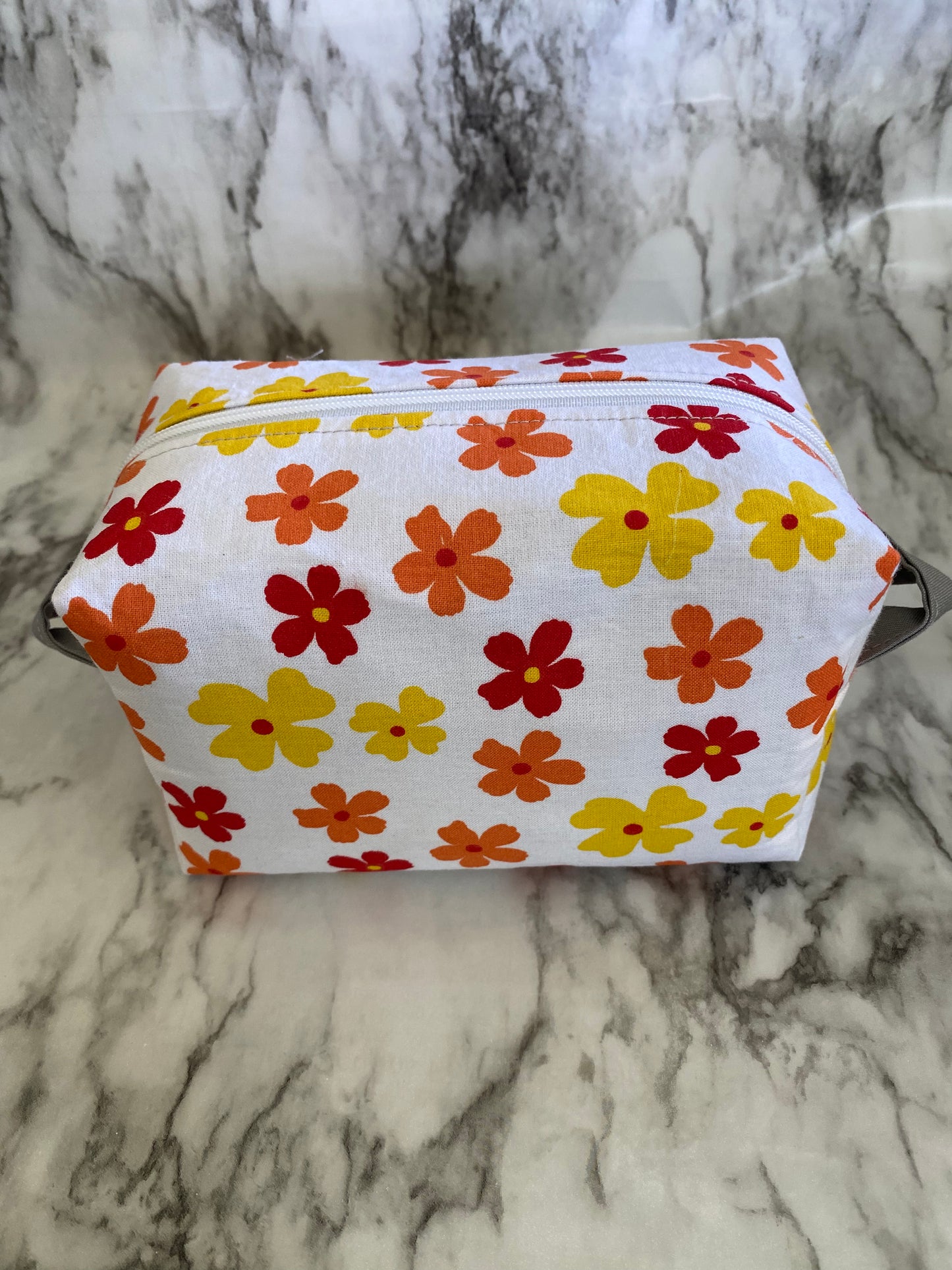 Daisy Make-Up Bag