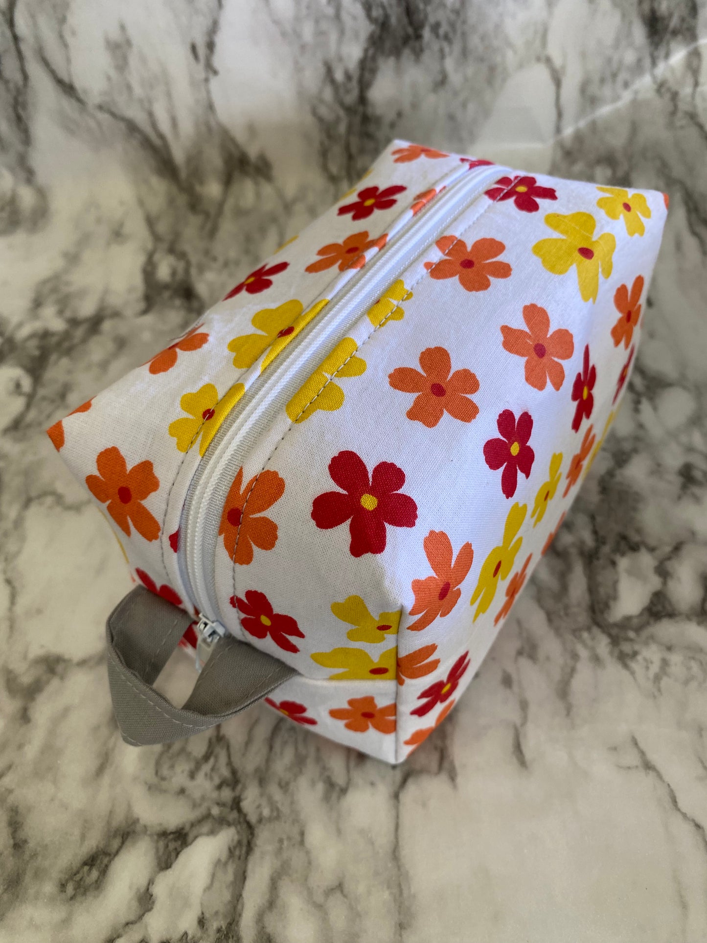 Daisy Make-Up Bag