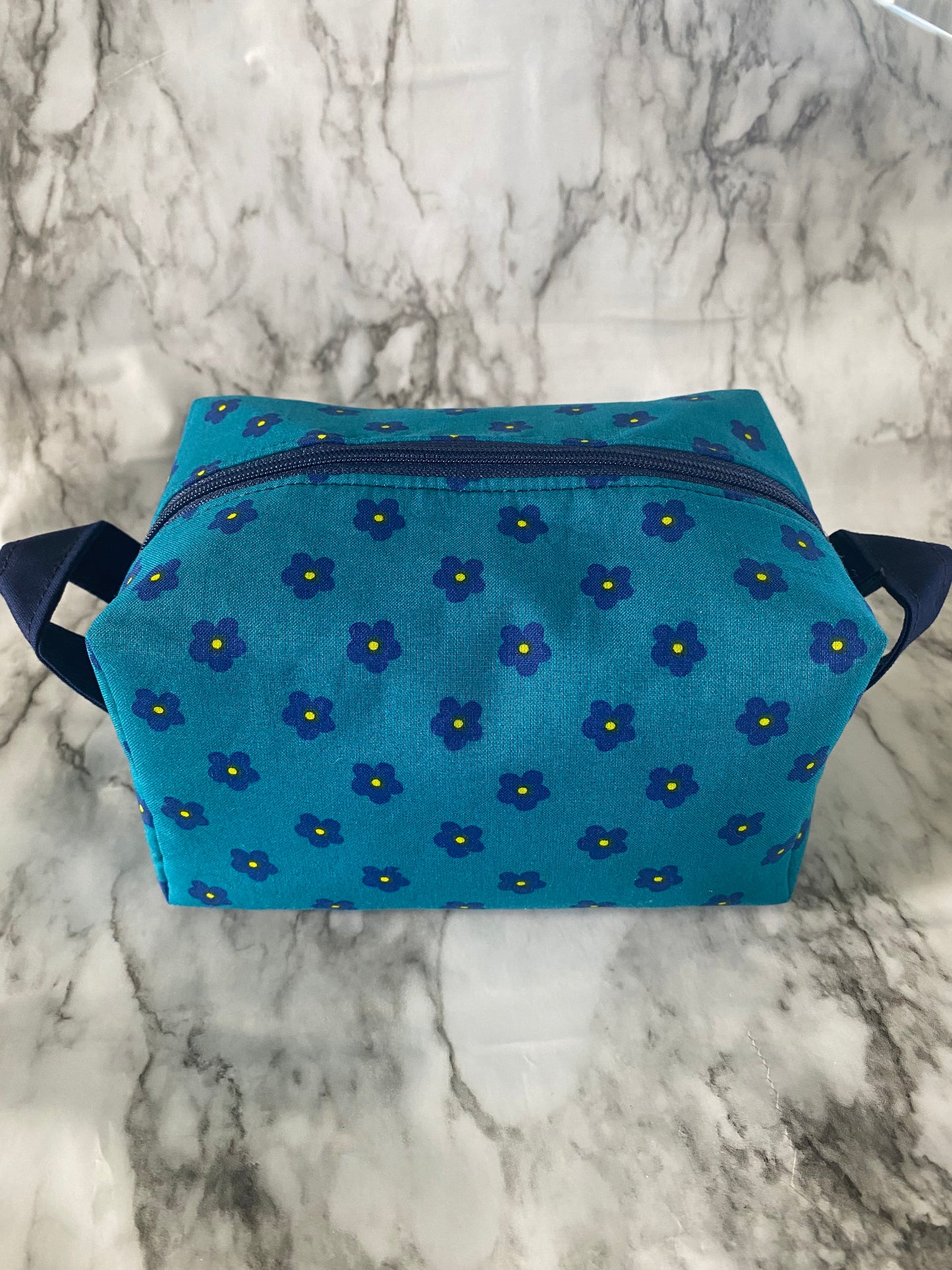 Daisy Make-Up Bag