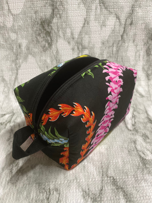 Hawaiian Lei Make-Up Bag