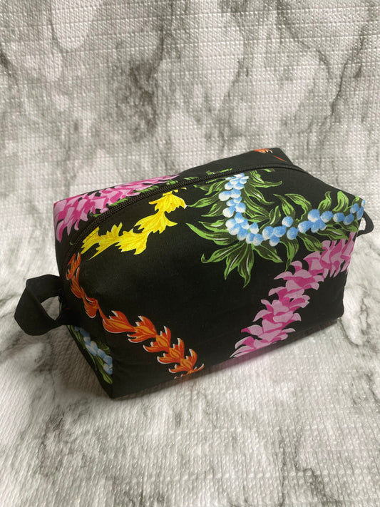 Hawaiian Lei Make-Up Bag